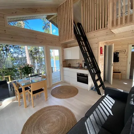 Varis Chalet Kirkkonummi